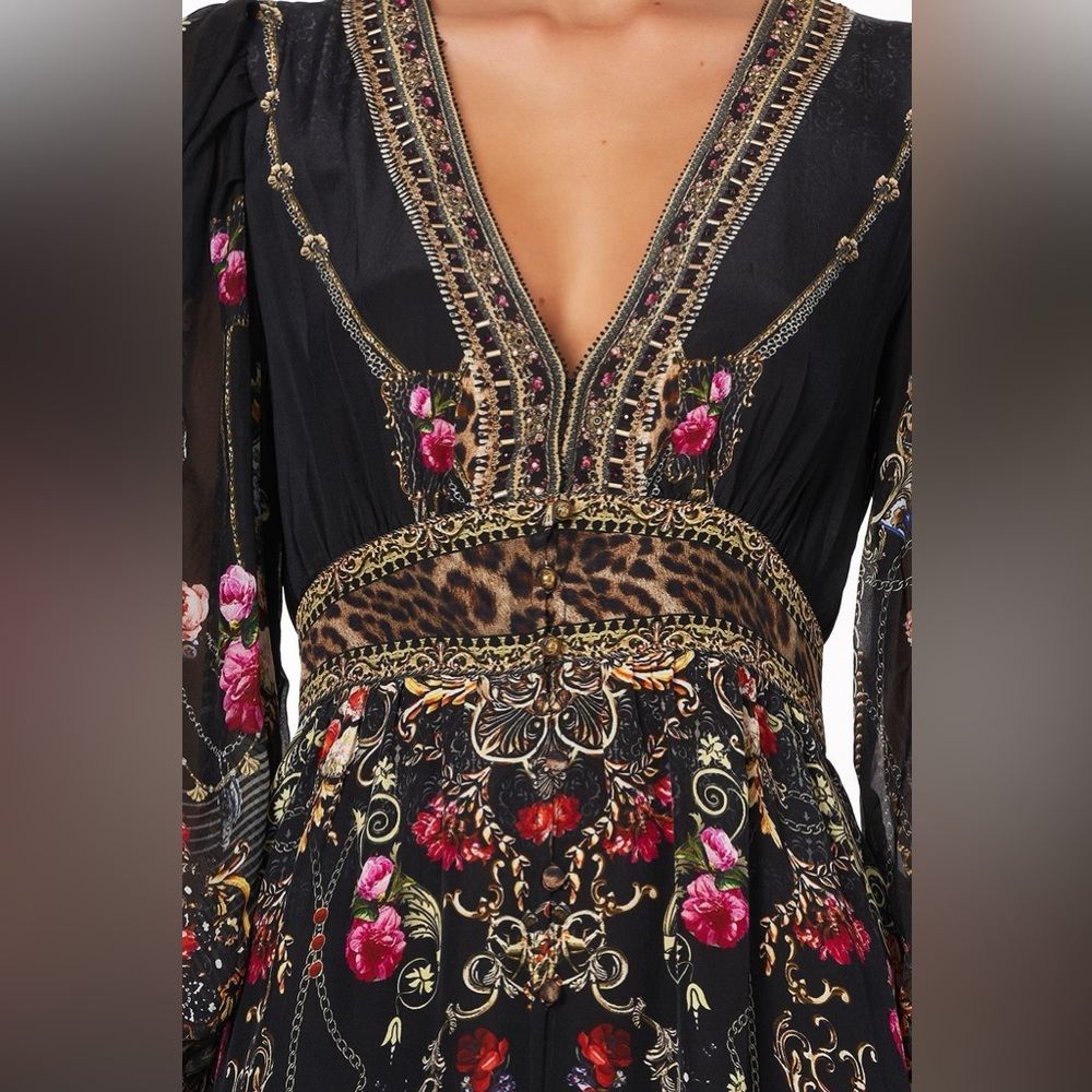 Camilla Black and Gold Button Front Frill
Dress
Gothic Goddess - Picture 4 of 16